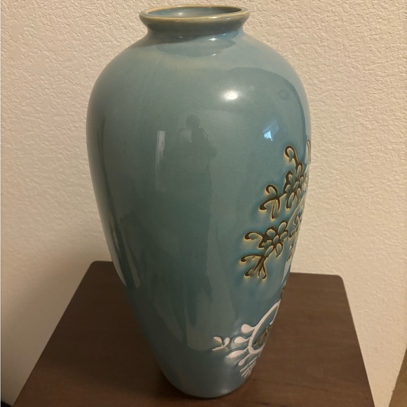 Vase - Picture 3 of 4